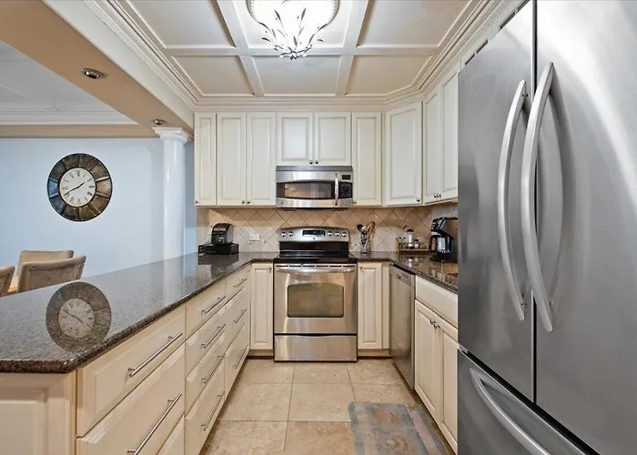 Ferienhaus Beautiful & Spacious 3 Bedroom Atlantis Steps From The Beach! Ocean Stadt