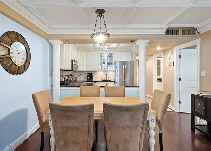 Ferienhaus Beautiful & Spacious 3 Bedroom Atlantis Steps From The Beach! Ocean Stadt