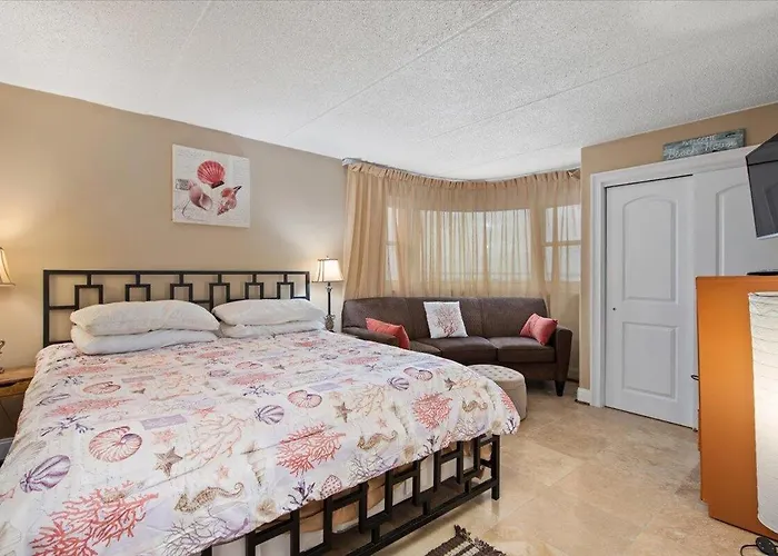 Beautiful & Spacious 3 Bedroom Atlantis Steps From The Beach! Ferienhaus *