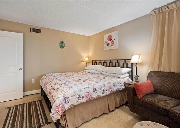 Beautiful & Spacious 3 Bedroom Atlantis Steps From The Beach! * Ocean Stadt