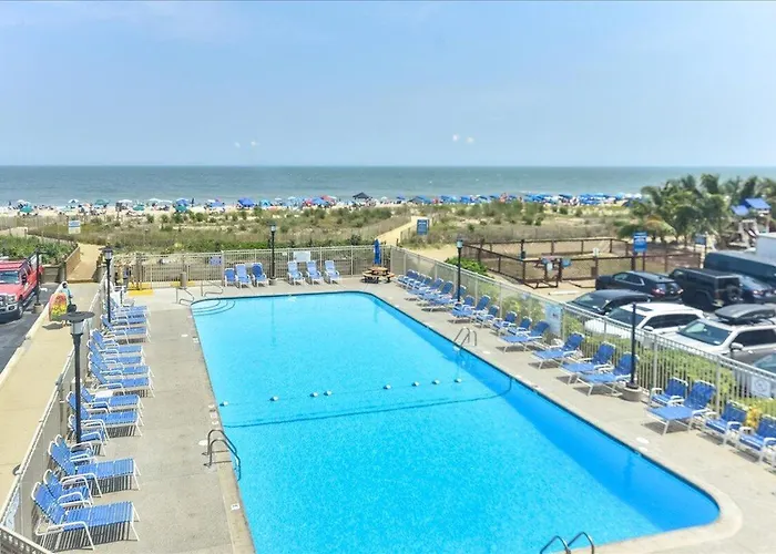 Hébergement de vacances Beautiful & Spacious 3 Bedroom Steps From The Beach!